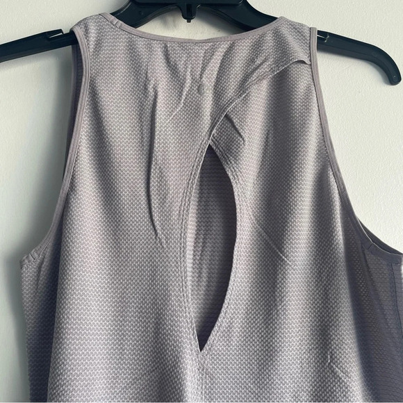Lululemon Open Up Tank Top Heathered Lavender Grey - 22368 - Picture 6 of 8